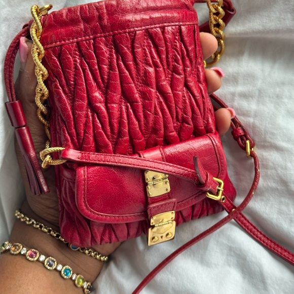 Vintage Miu Miu crossbody bag😍. THE IT GIRL BAG of the summer 2023!❤️ - Picture 4 of 6